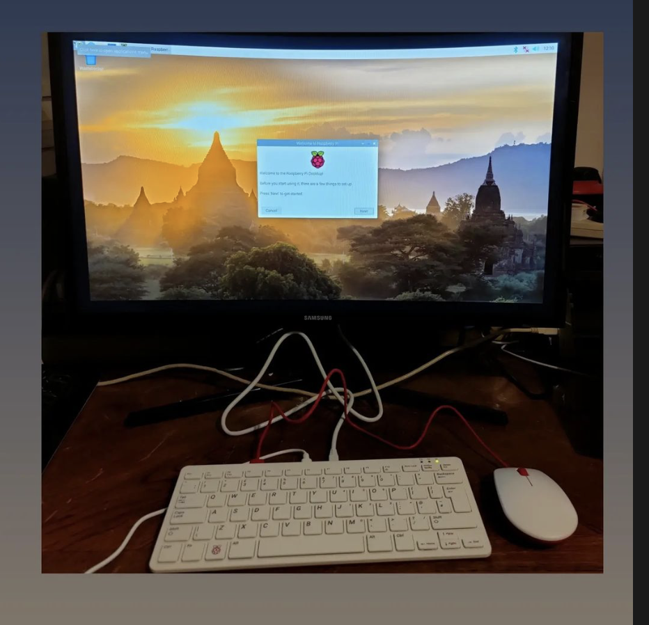 A Raspberry Pi 400 plugged into a monitor